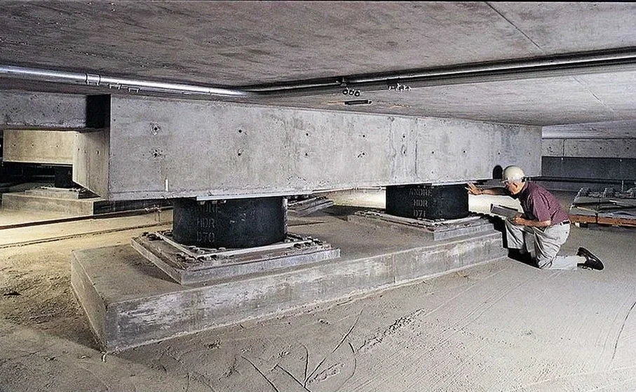 Projeto de Isolamento Sísmico de Base em Araraquara